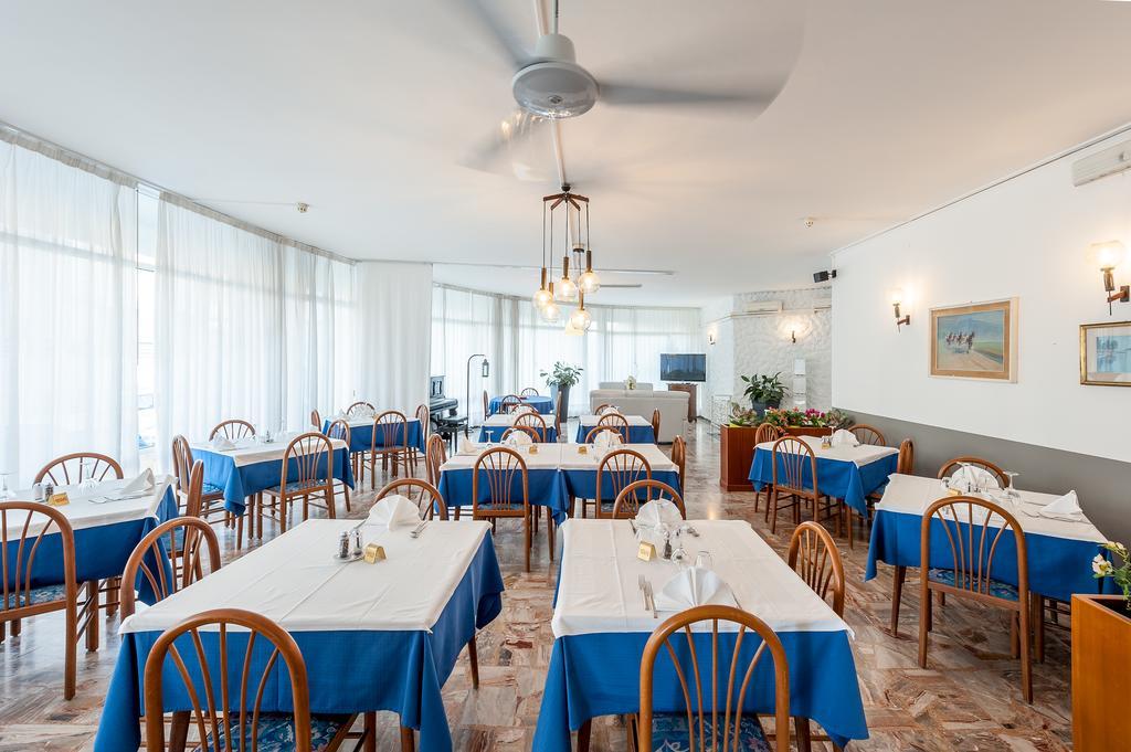 Hotel Helvetia Grado Extérieur photo